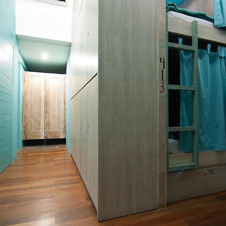 Nau Here Hostel Kuta Lombok Buitenkant foto