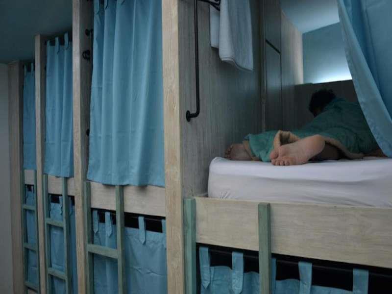 Nau Here Hostel Kuta Lombok Buitenkant foto